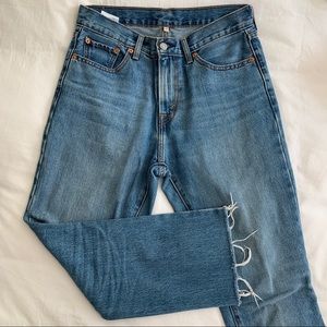 Levi’s cropped jeans